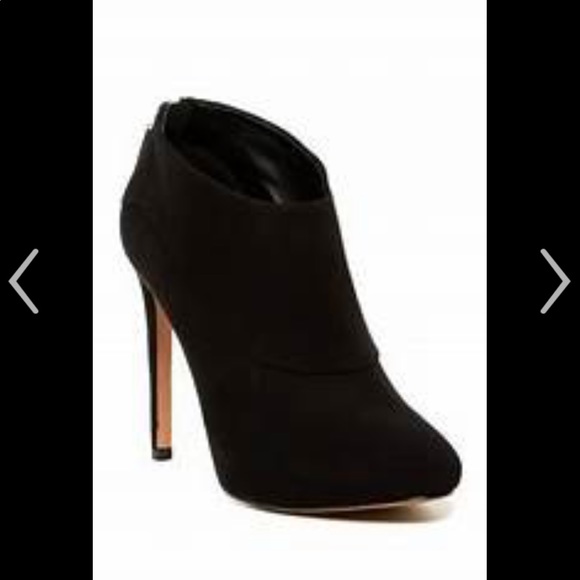 Nine West Ankle Bootie - Picture 1 of 8